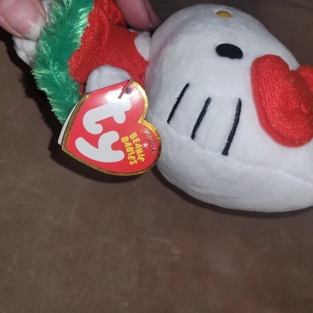 Limited Edition 2014 Hello Kitty Christmas TY Beanie Baby - Picture 3 of 3